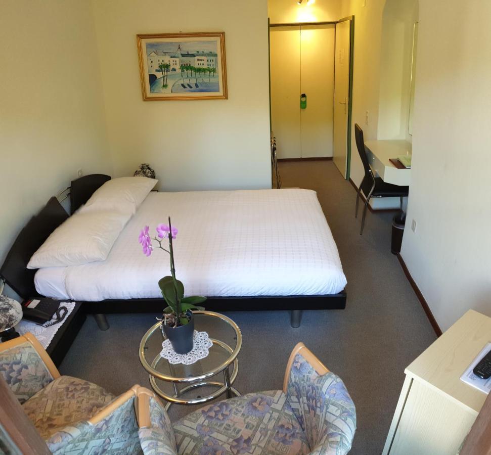 卡茨托瑞温泉酒店 卡迪马里奥 客房 照片